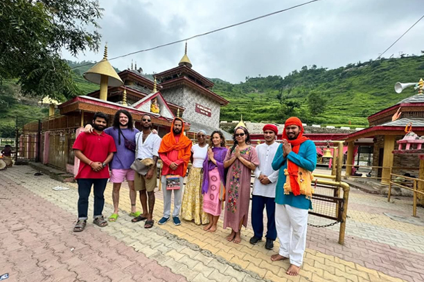 Traditional Yoga School In Rishieksh India